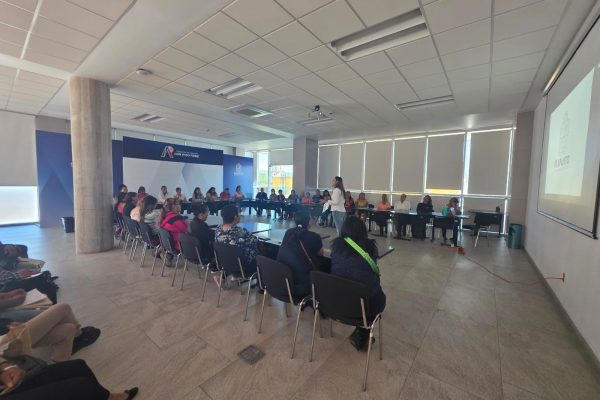 Impulsa DIF formación para cuidadores con enfoque humano y familiar