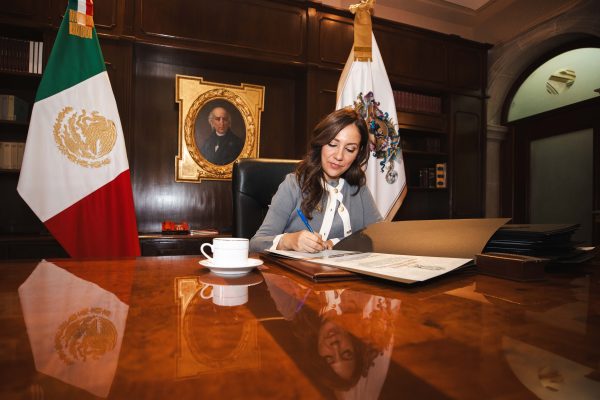 Presenta Libia Iniciativas de Ley para sancionar a agresores y violentadores