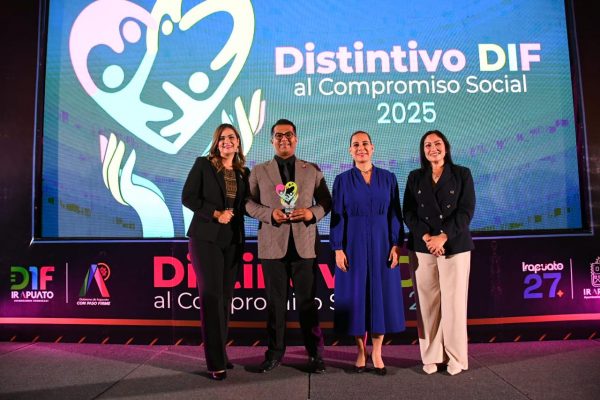 Se entrega distintivo DIF a aliados estratégicos