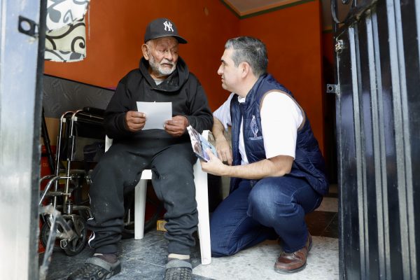 Toca puertas’ DIF Estatal en Salvatierra